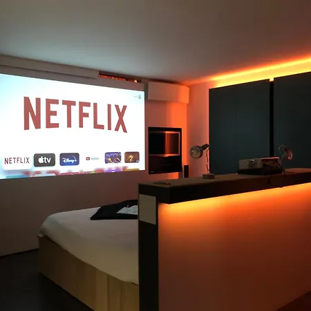 Bed & Breakfast Loft Aan Het Water 4*