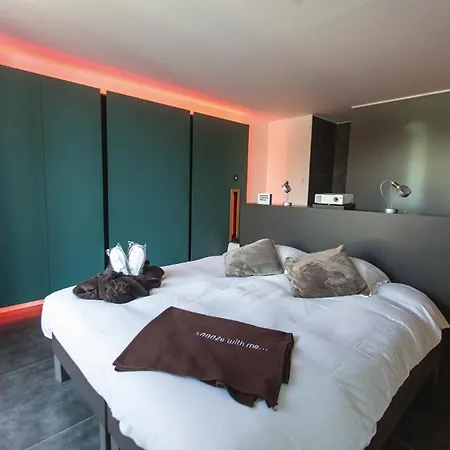 Loft Aan Het Water